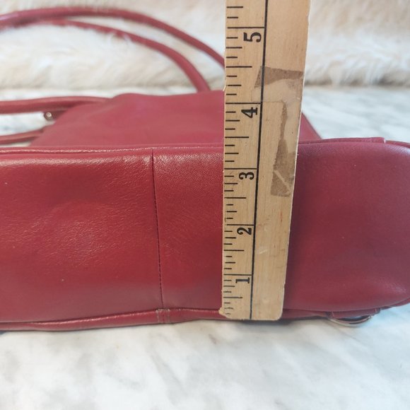 Clark Red Leather Two Ways to Carry Leather Shoulder Bag Backpack - Picture 11 of 12